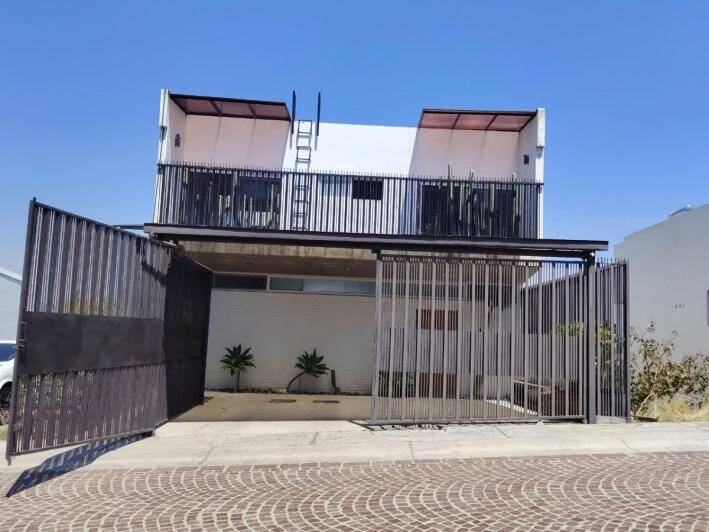 #224 - Casa Amueblada para Venta en Corregidora - QT