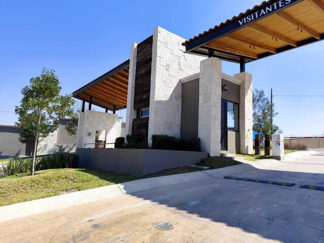 Casa en Fraccionamiento para Venta en Querétaro - 4