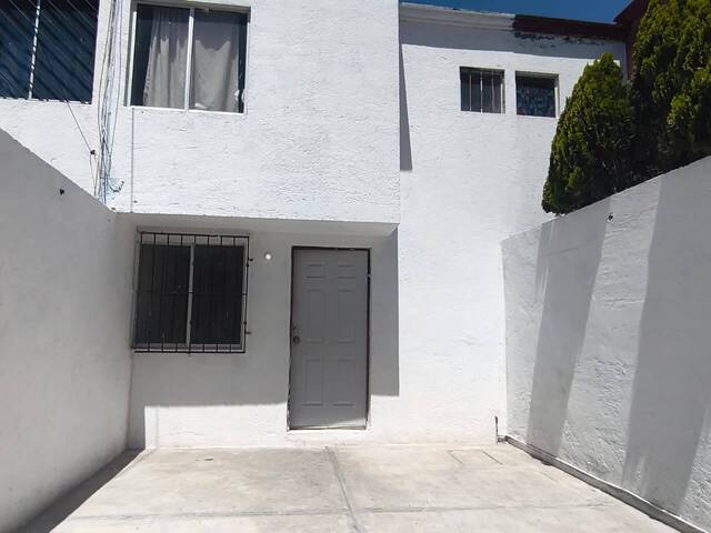 #53 - Casa Sola para Renta en Querétaro - QT - 2